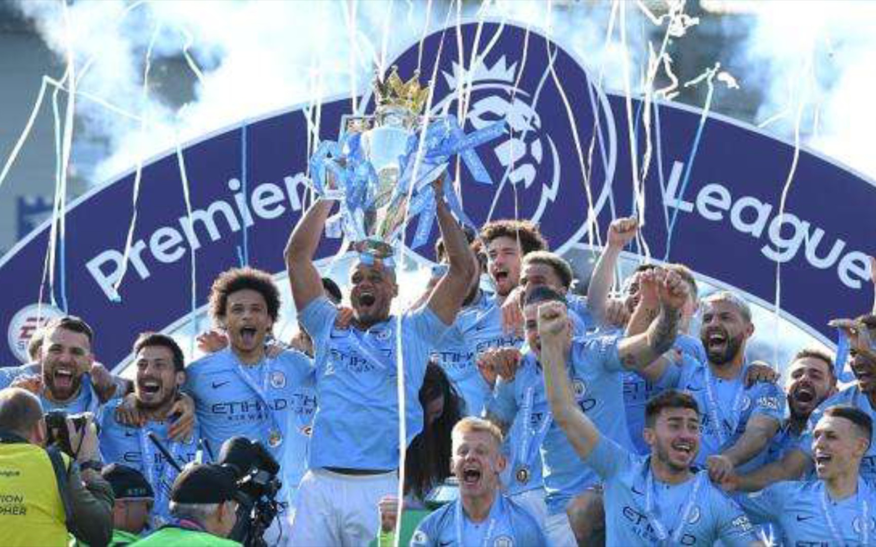 那中场球员 那中场球员