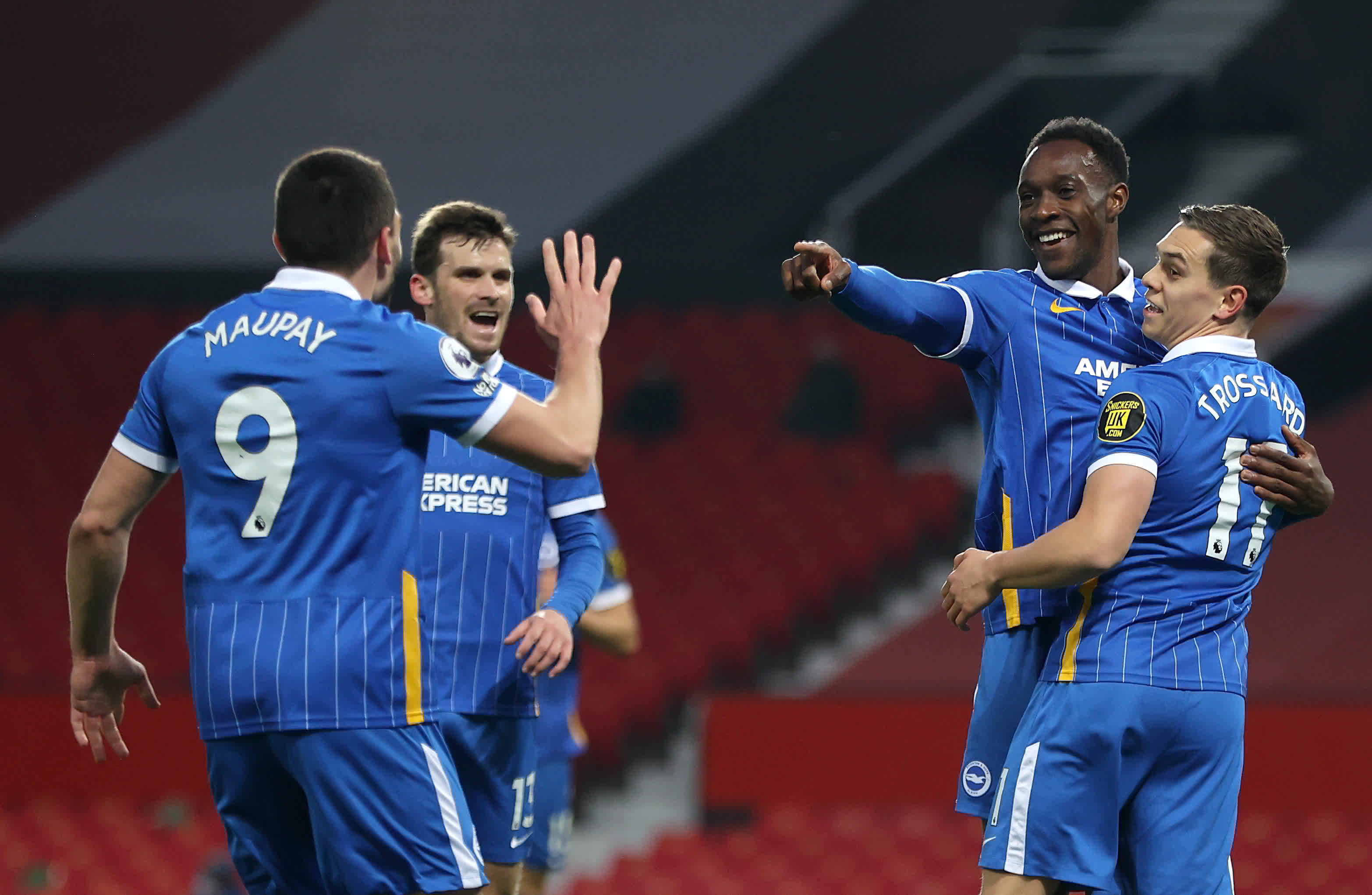 姆联之间的 姆联之间的